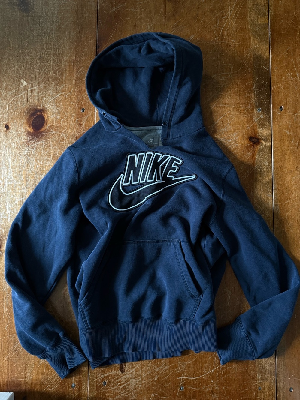 VINTAGE Y2K RARE!! Nike Pullover Hoodie with Embroidered Logo